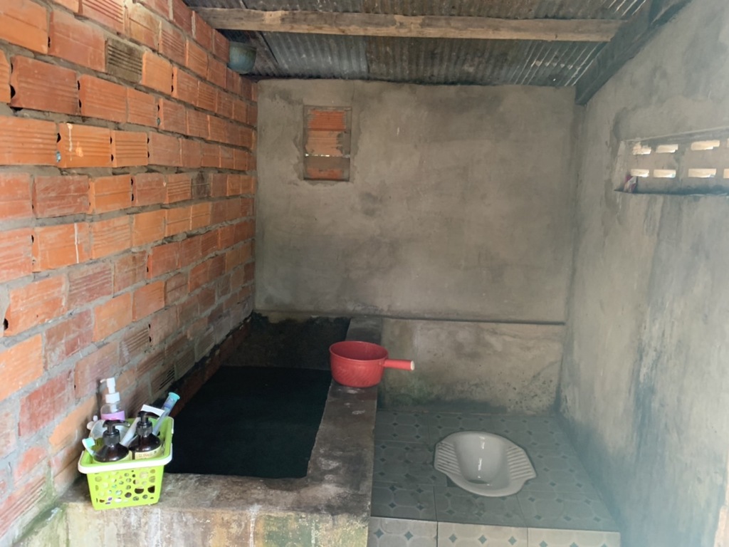 カンボジアのトイレ